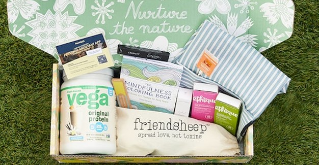 Kind Boxes FREE Earth Day Ellen DeGeneres’ BE KIND Box
